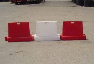 Plastic New Jersey barriers stackable
